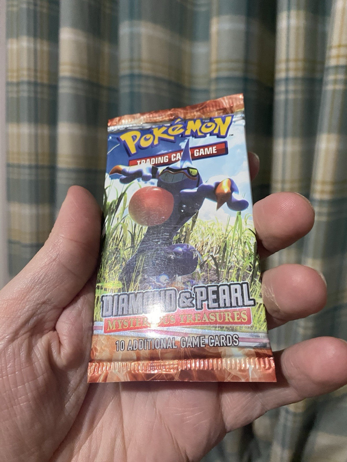 Pokémon Diamond and Pearl Mysterious Treasures 2007 English Booster Pack SEALED!