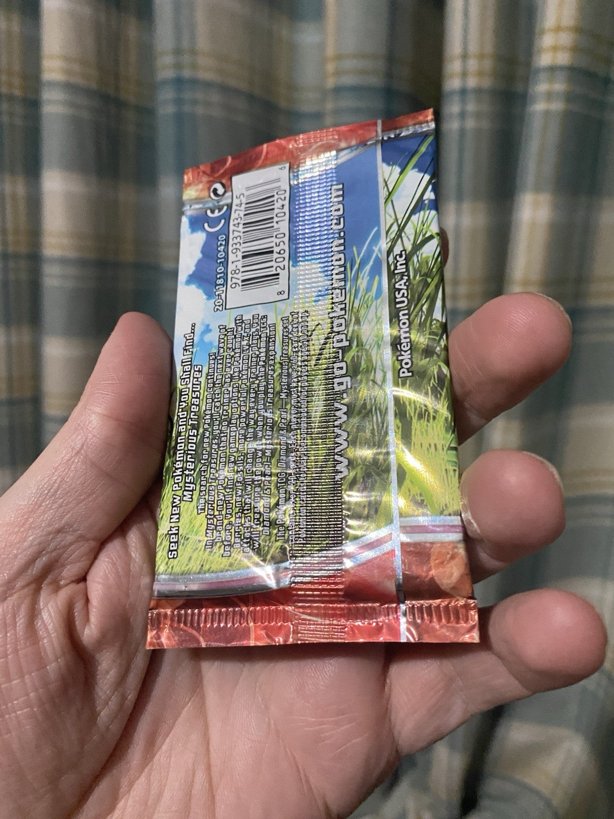 Pokémon Diamond and Pearl Mysterious Treasures 2007 English Booster Pack SEALED!