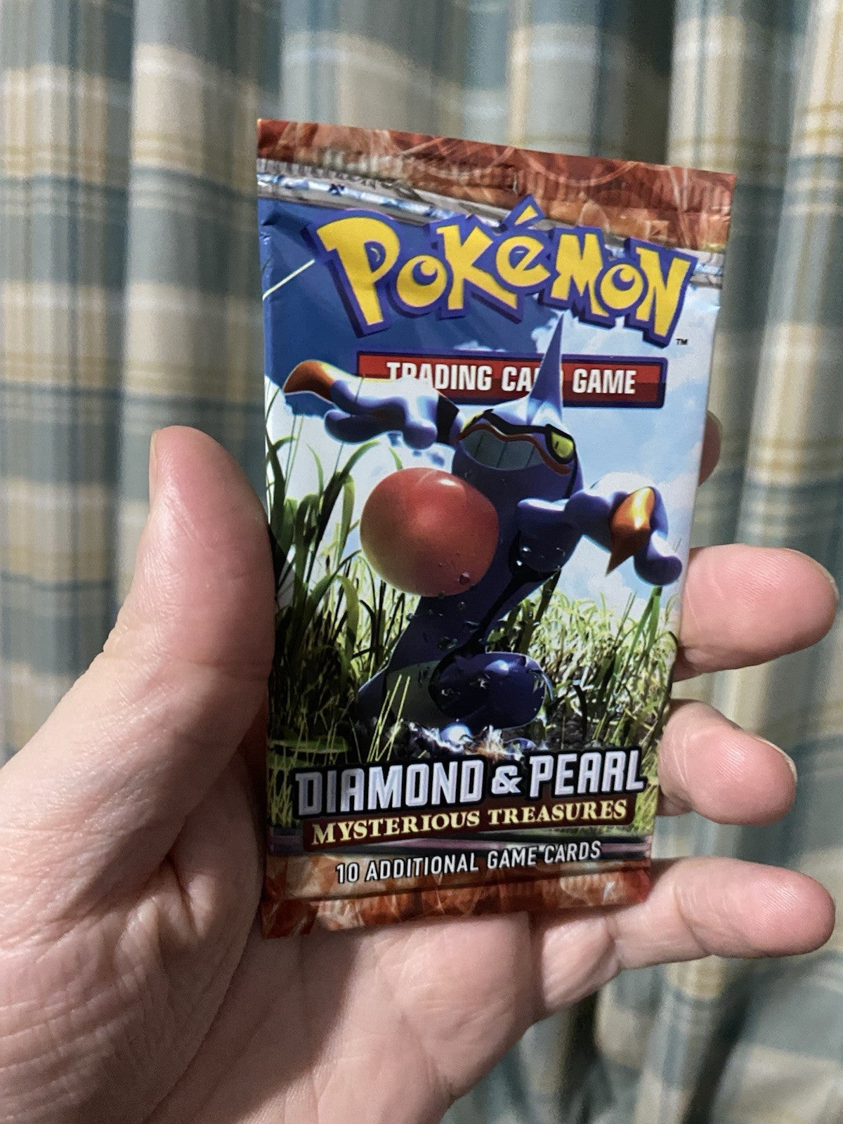Pokémon Diamond and Pearl Mysterious Treasures 2007 English Booster Pack SEALED!